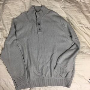 NWT Gap Men’s Light Gray Pullover XL